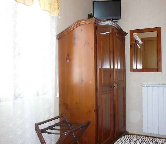 Отель Belvedere Сканно